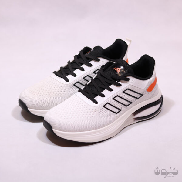 آدیداس boost