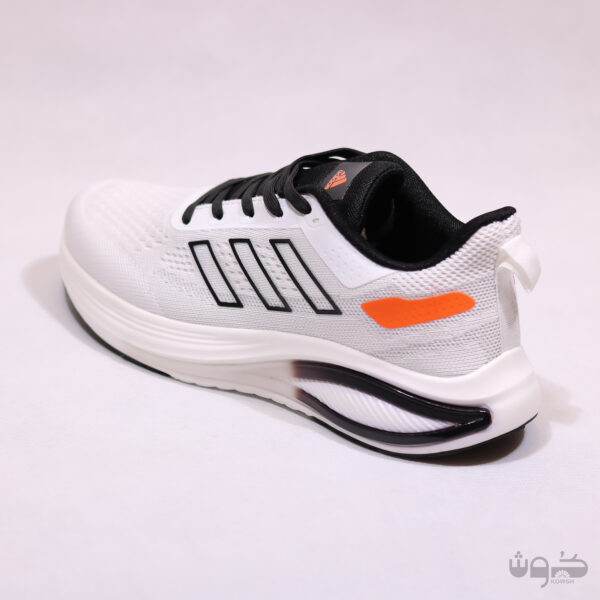 آدیداس boost