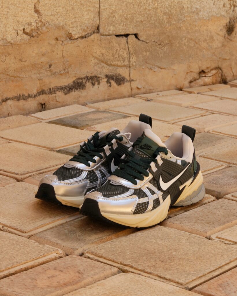 کتونی نایک V2K Run